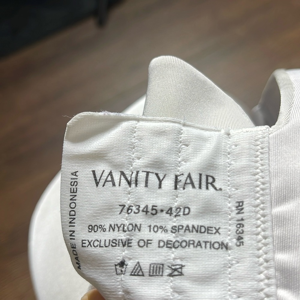 Vanity Fair Bra - Picture 2 of 6